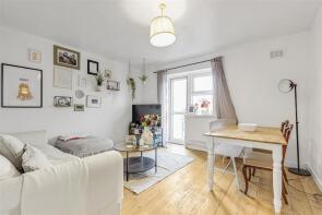 111, Chertsey Court, Clifford Avenue, East Sheen, London SW14 7BX