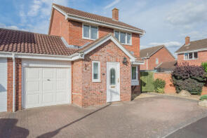 37, Lydiard Way, Trowbridge BA14 0UW