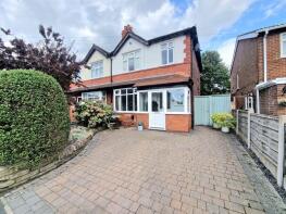 27, Harrytown, Bredbury, Stockport SK6 3BS