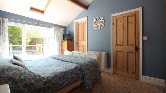 Bedroom 1 (Double with Ensuite)