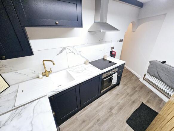 3 bed Terraced for sale Image 6