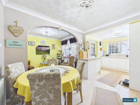3 bed Bungalow for sale Image 8