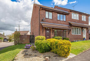 9, Bonners Close, Malmesbury SN16 9UF