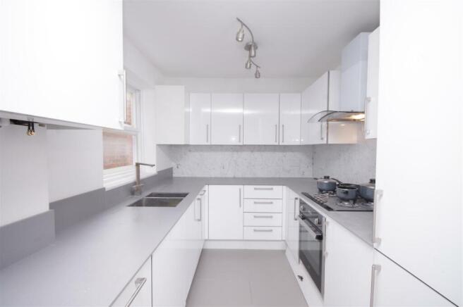 4 Ramridge Court 005.JPG