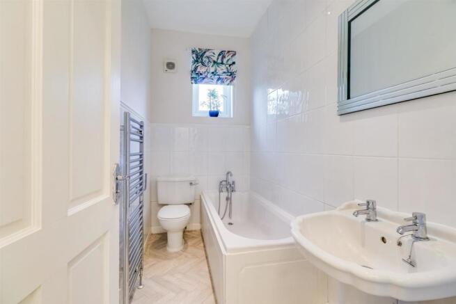 BATHROOM/W.C.