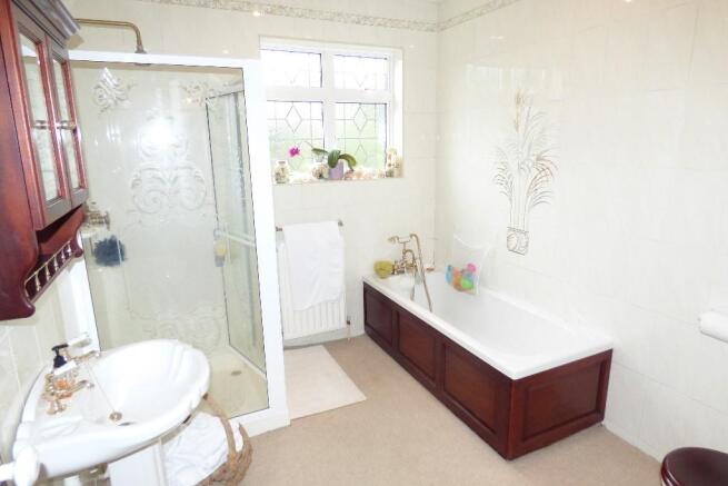 Family Bathroom/WC