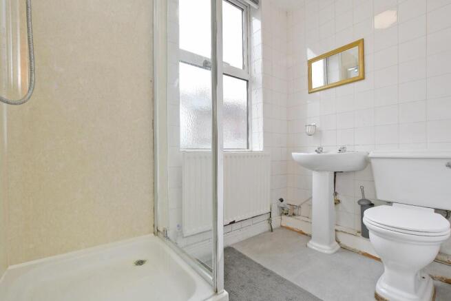 Studio to rent Image 6
