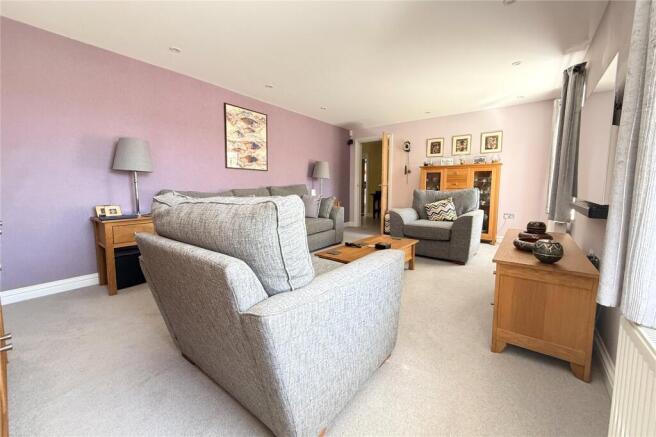 Living Room Photo 2