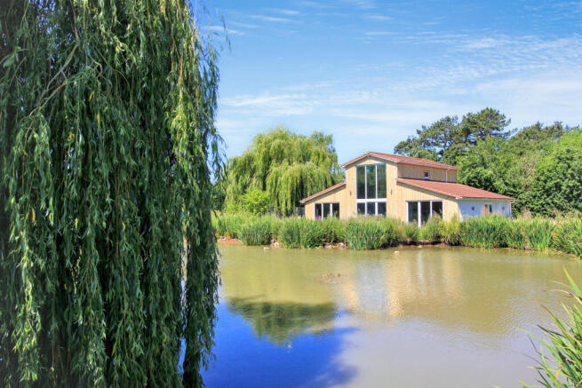Lakeside Lodge, Carr Lane, Healing, Grimsby, DN41 7QR