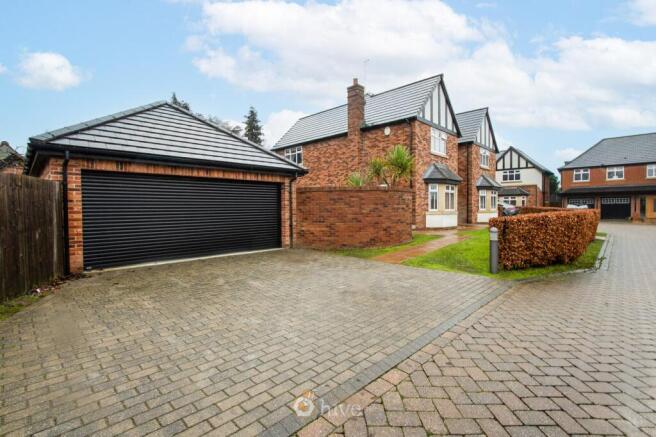 4 bed Detached for sale Image 4