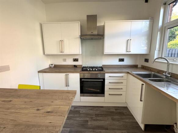 2 bed Terraced for sale Image 12