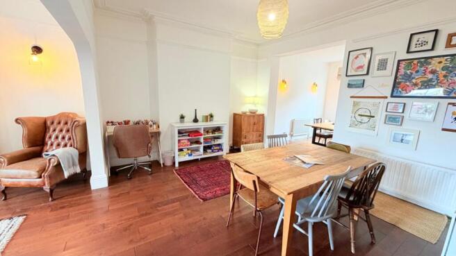 5 bed Terraced for sale Image 5