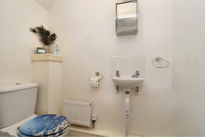 3 bed Semi-Detached for sale Image 11