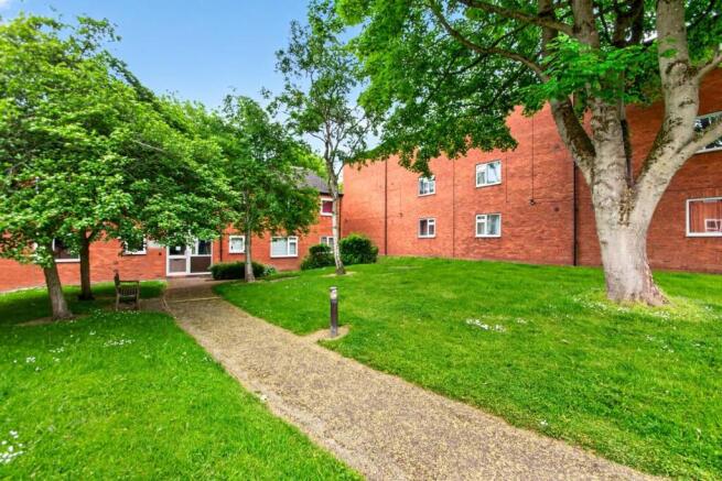 1 bed Flat for sale Image 9