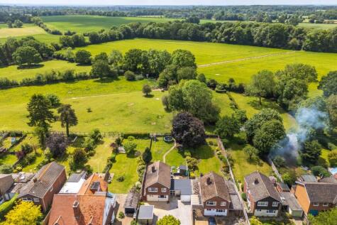 Kennylands Road, Sonning Common, South Oxfordshire