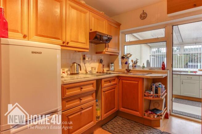 KITCHEN: