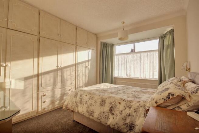 3 bed Terraced for sale Image 7