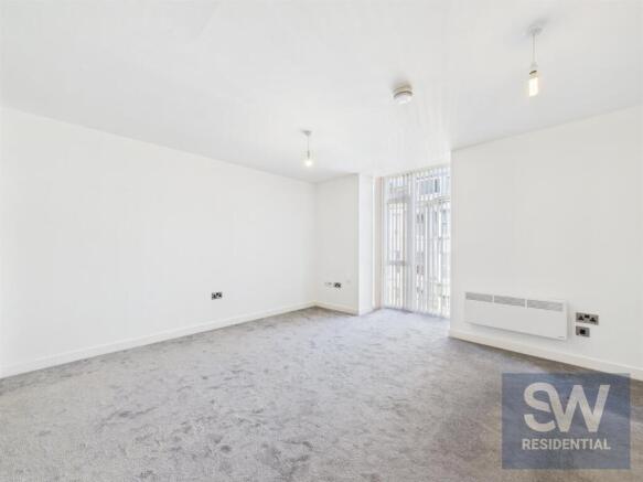 2 bed Apartment to rent Image 6