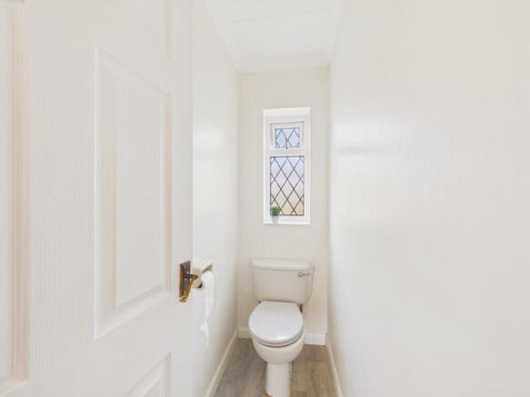 2 bed Semi-Detached for sale Image 9