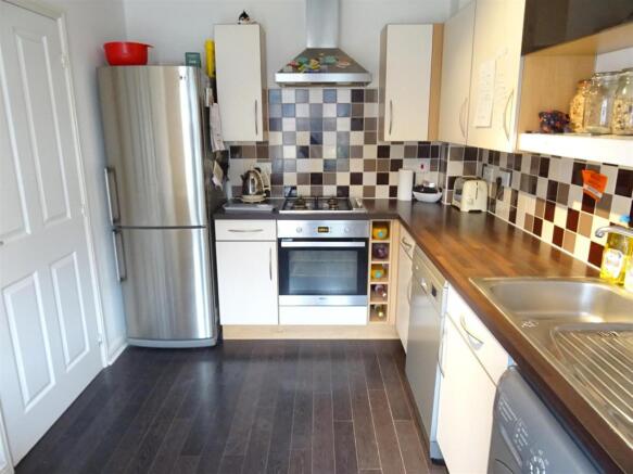 Modern Fitted Kitche