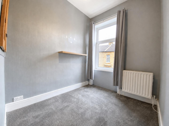 3 bed House for sale Image 9