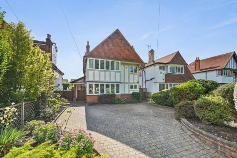 St. Leonards Road, Claygate, KT10