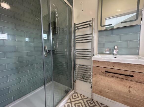 1 bed House Share to rent Image 4