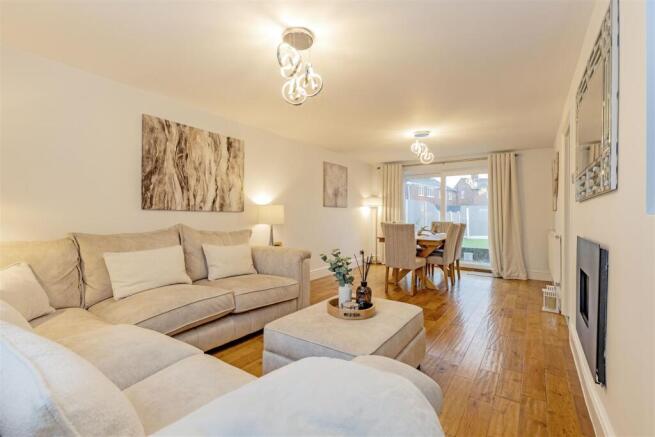 Open Plan Reception/Dining Room