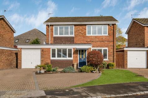 Broom Close, Hazlemere, HP15