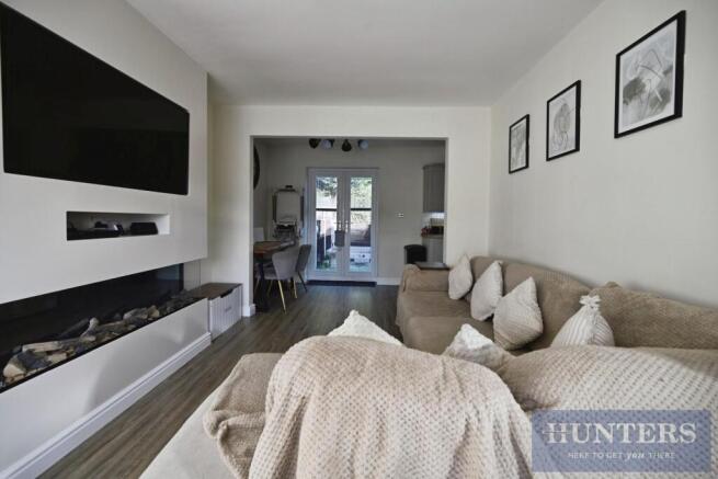 3 bed Semi-Detached for sale Image 6