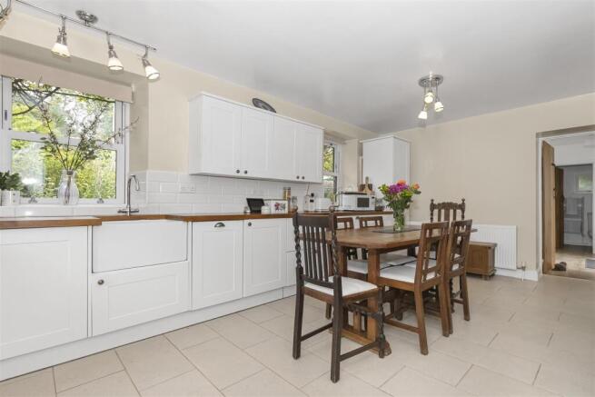 Bury Hill, Winterbourne Down photo 4