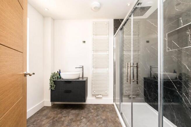 En Suite One