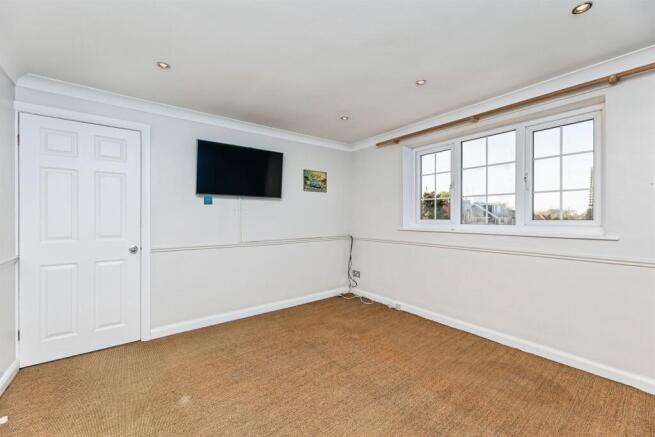 3 bed Detached for sale Image 7