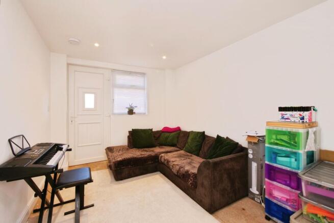 2 bed Terraced for sale Image 12