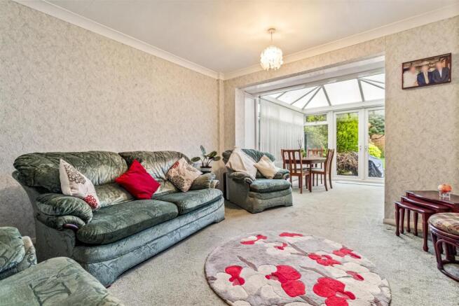 3 Twyford Close-007.JPG