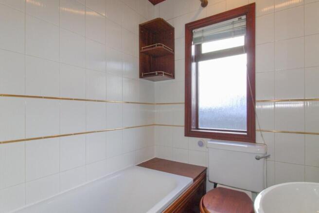 3 bed Semi-Detached for sale Image 12