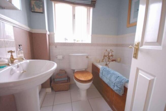 Photo 12