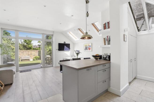 25 Fawe Park Road, London, SW15 1EZ - NkLuvnLfA6Wp