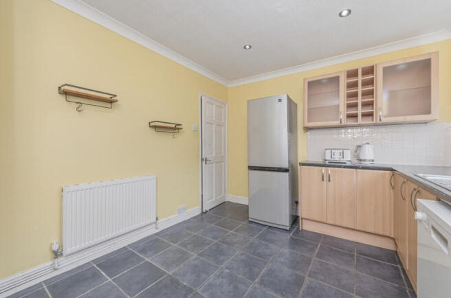 3 bed Semi-Detached for sale Image 5