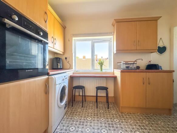 2 bed Apartment for sale Image 12