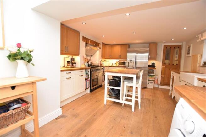 BREAKFAST KITCHEN