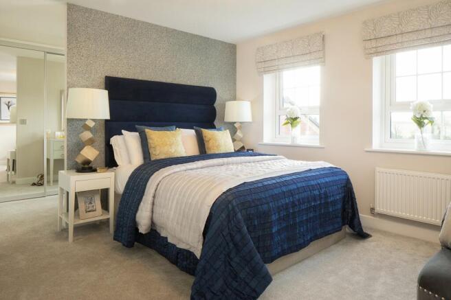 5 bed Detached for sale Image 7