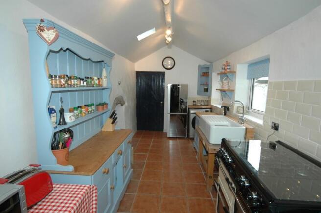 KITCHEN 1