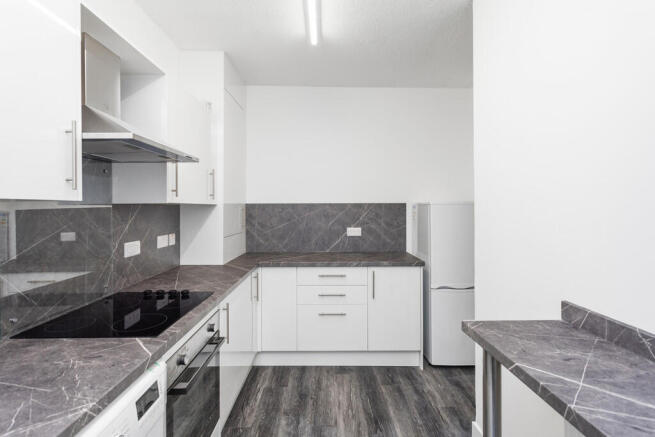 67c Grahams Road ...