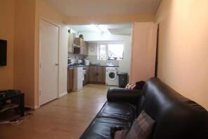 7, Abbott's Close, Uxbridge UB8 3RY