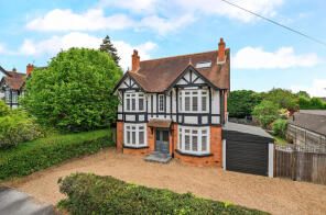 Hassocks, West Hill Road, Woking GU22 7UL