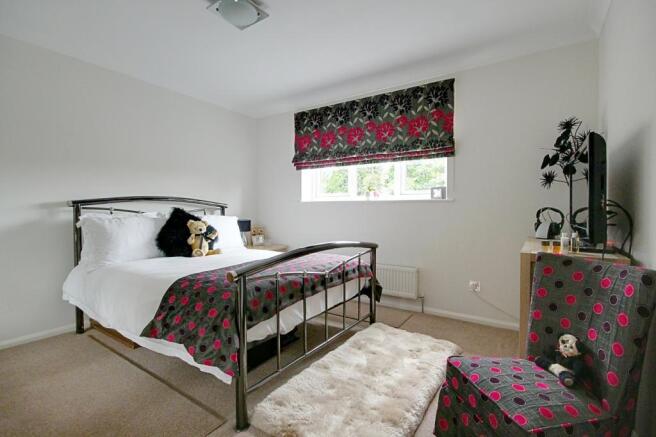 Bedroom 2 (Double)