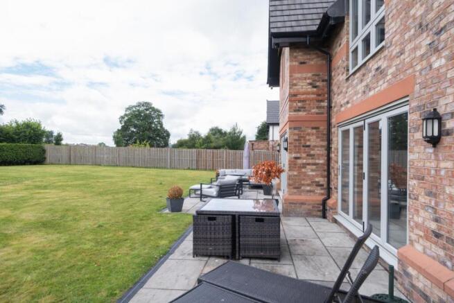 5 Grange Close-061.jpg