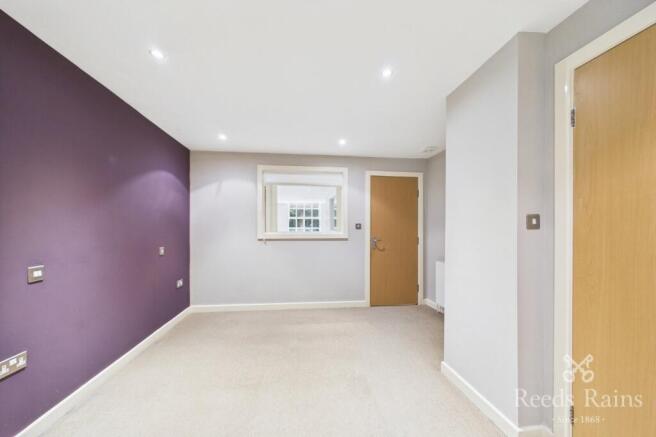2 bed Apartment for sale Image 10