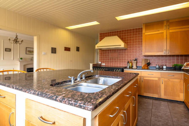 Kitchen Reverse